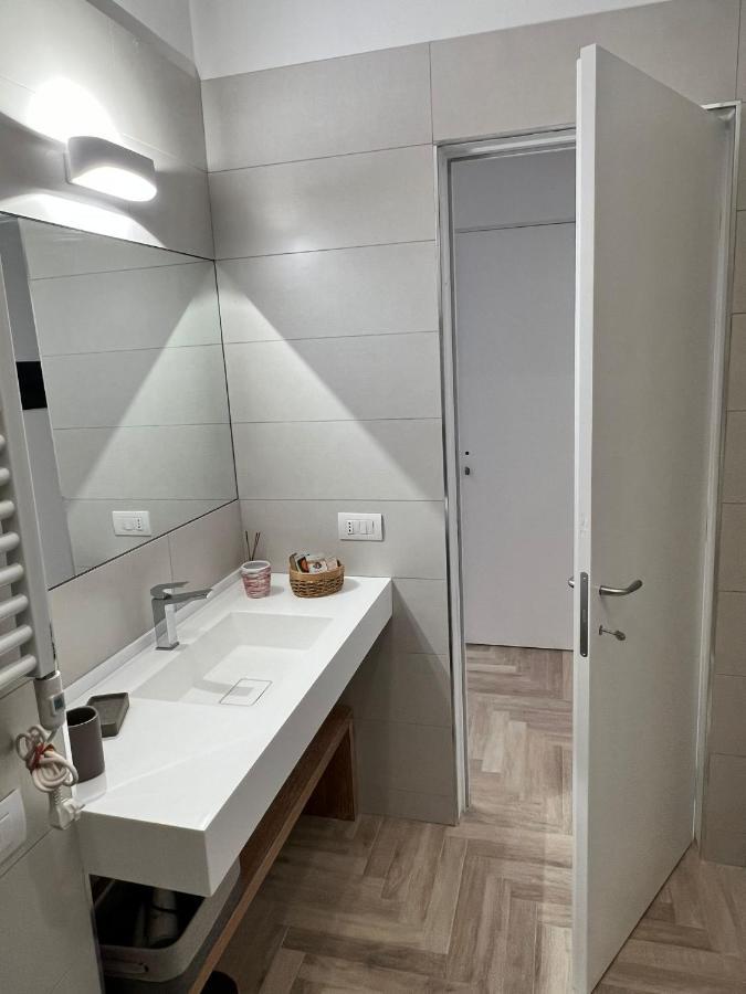 Il Picchio Di Chiaia Hotel Наполи Екстериор снимка