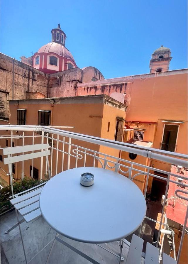 Il Picchio Di Chiaia Hotel Наполи Екстериор снимка