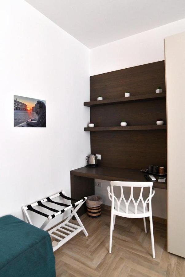 Il Picchio Di Chiaia Hotel Наполи Екстериор снимка